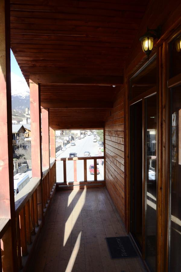 Daeli Hotel Mestia Luaran gambar