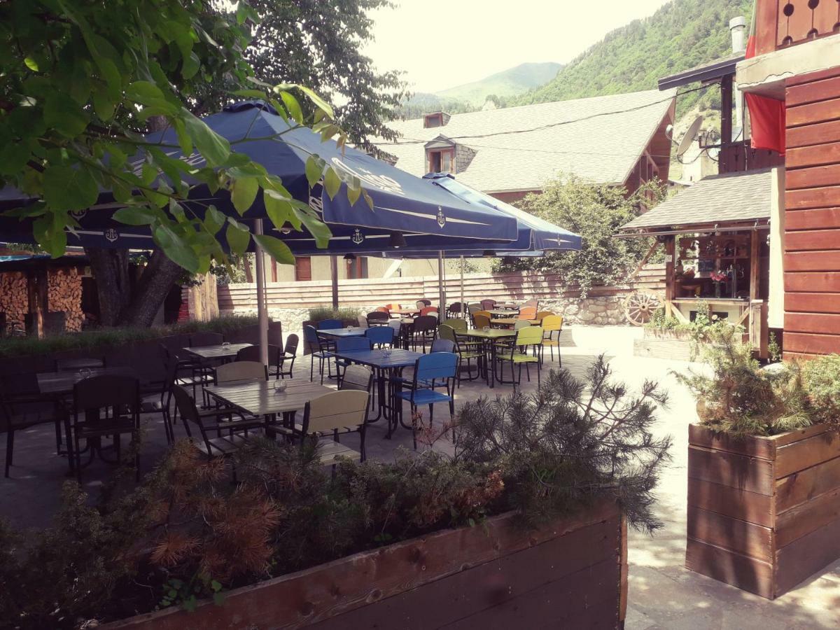 Daeli Hotel Mestia Luaran gambar